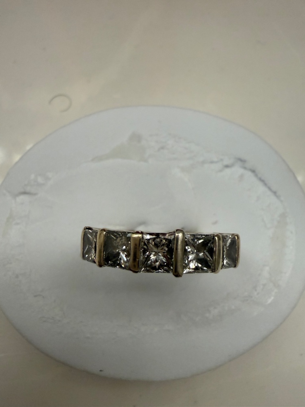 2.5 carat 18k natural diamond